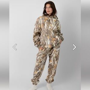 Comfrt Hoodie and Sweatpants NWT- Camo